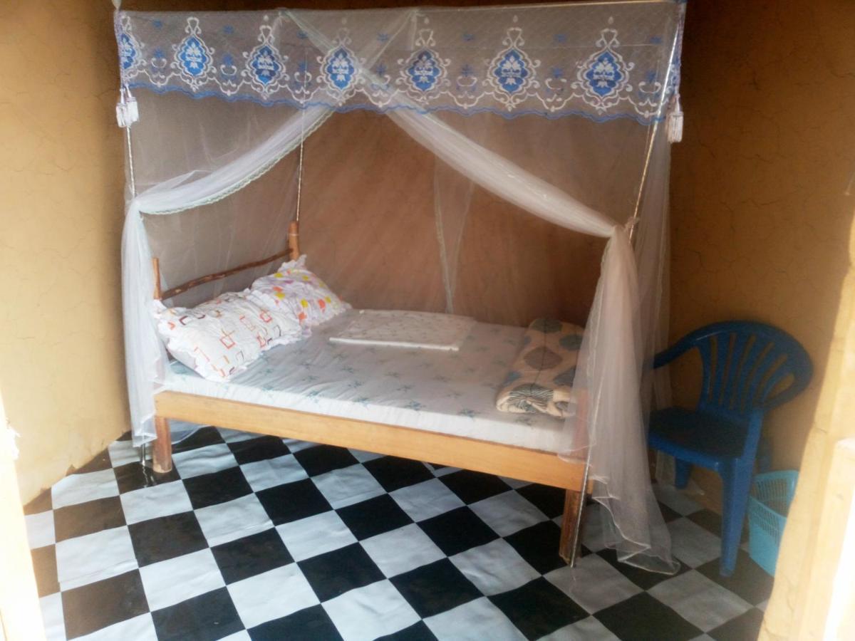 Mbunga Community Tourism Campsite Kasese Buitenkant foto