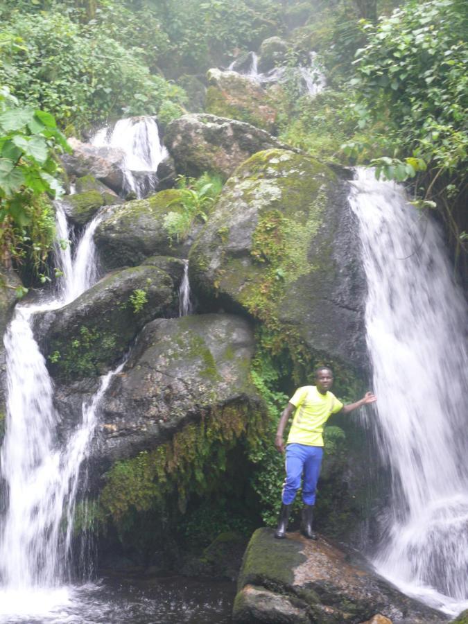 Mbunga Community Tourism Campsite Kasese Buitenkant foto